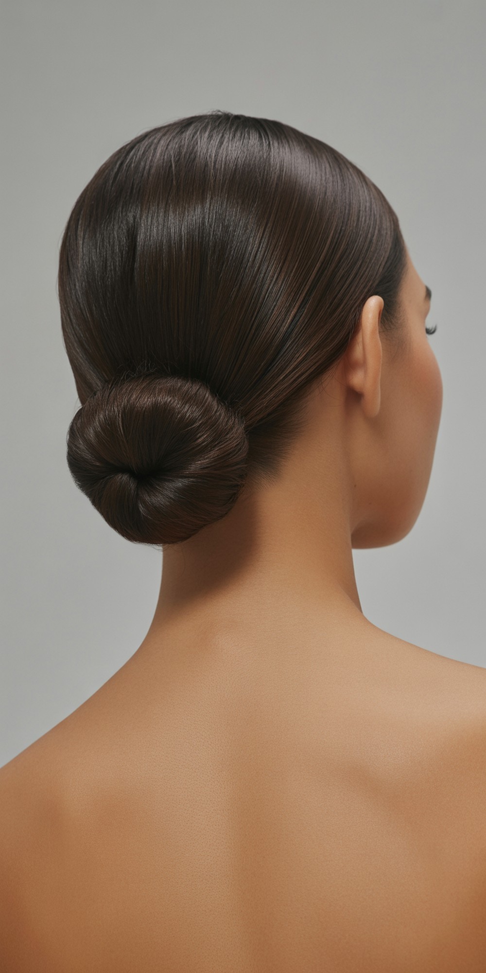Perfectly Smooth Dark Brown Bun Perfectly Smooth Dark Brown Bun — Sleek Bun 2027