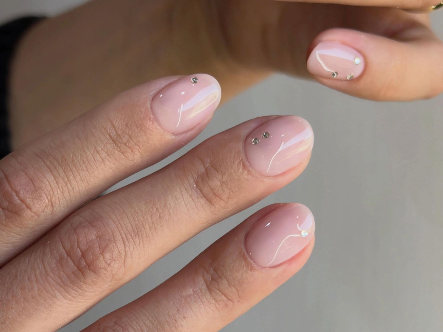Sheer Pale Pink with Delicate Rhinestones Sheer Pale Pink with Delicate Rhinestones — Simple Short Nails 2027