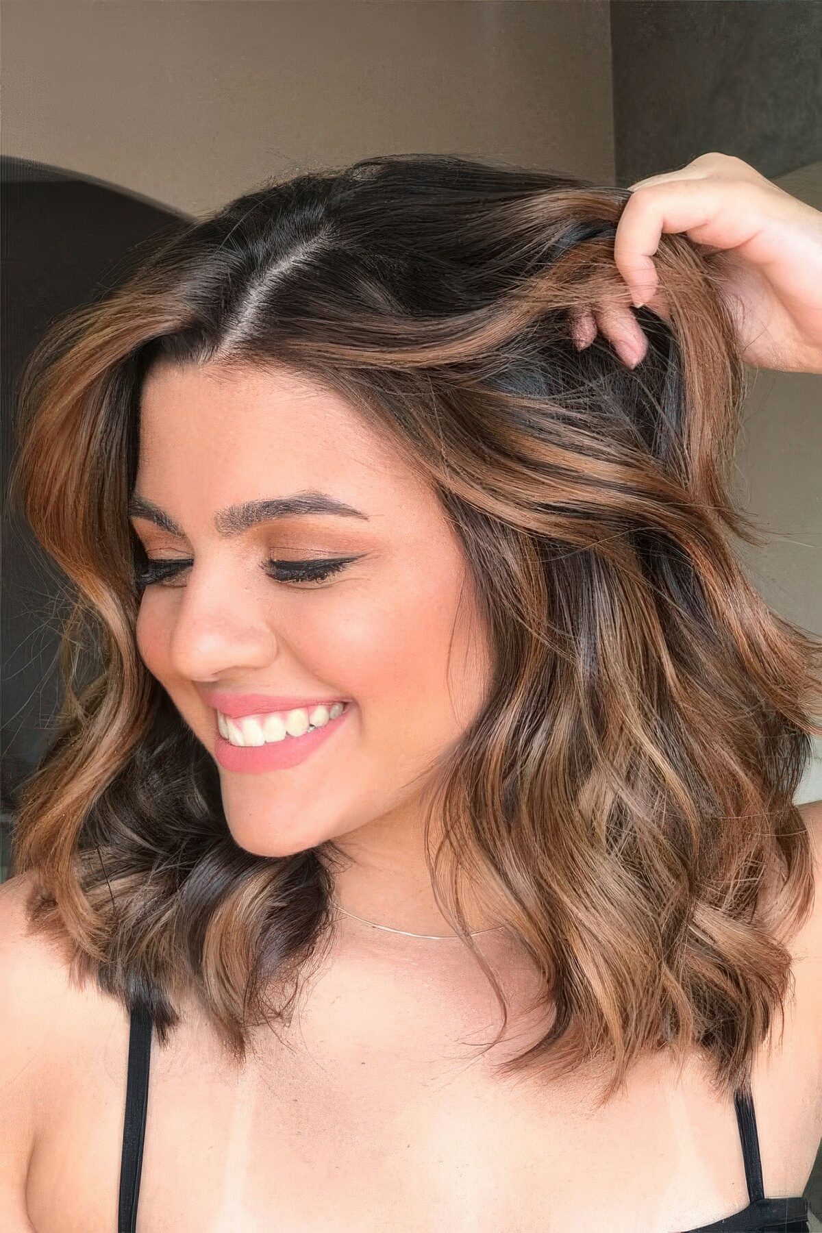 Collarbone Lob With Golden Blonde Balayage — Balayage on Wavy Hair 2027
