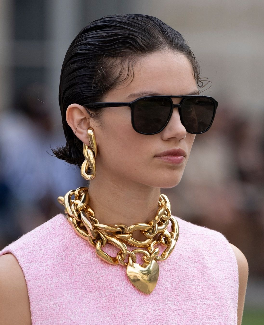 Chunky Gold Chains: The Heart Pendant Necklace Trend — Jewelry Trends 2027