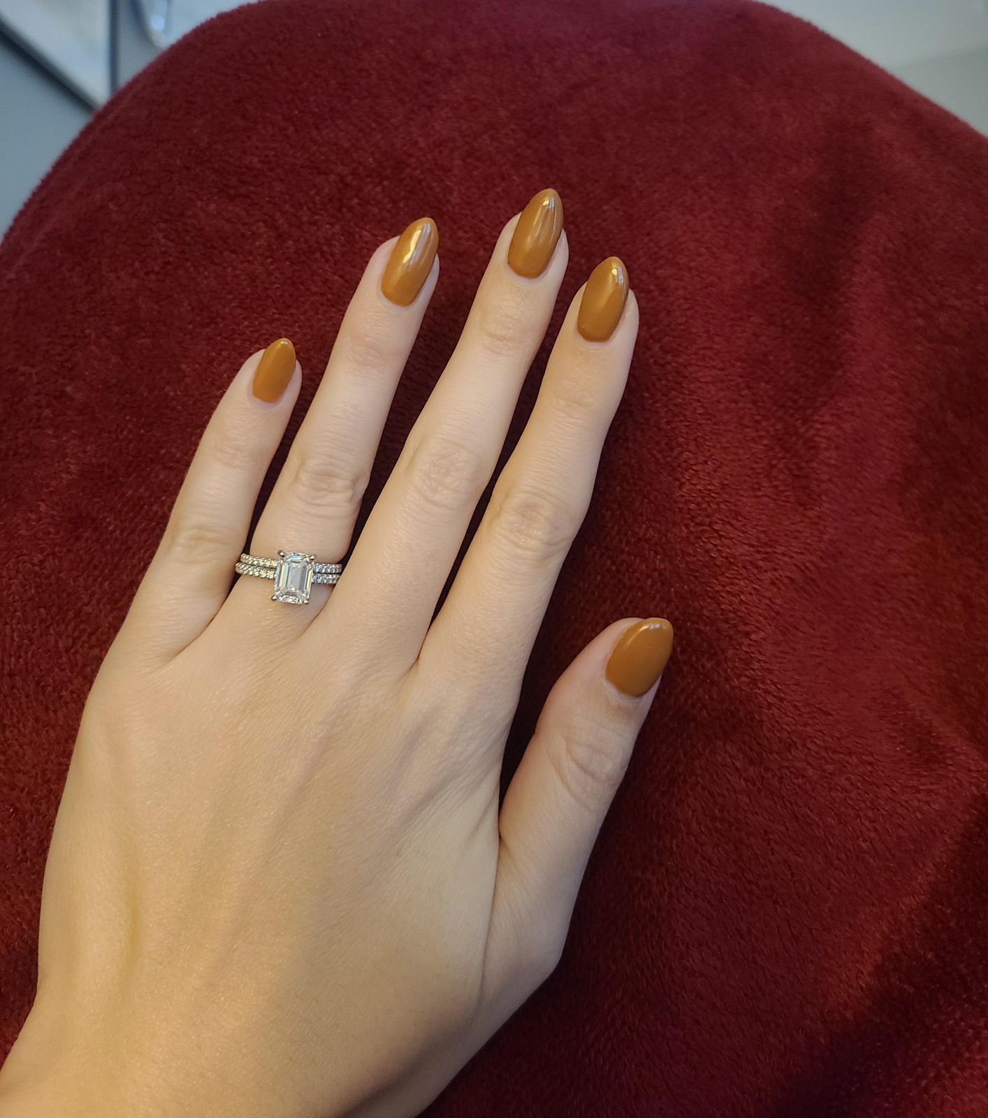 Glossy Visual Idea Glossy Visual Idea — Camel Nails 2027