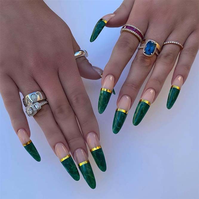 Emerald Tip Stilettos with Gold Band Detail Emerald Tip Stilettos with Gold Band Detail — Emerald Prom Nails 2027