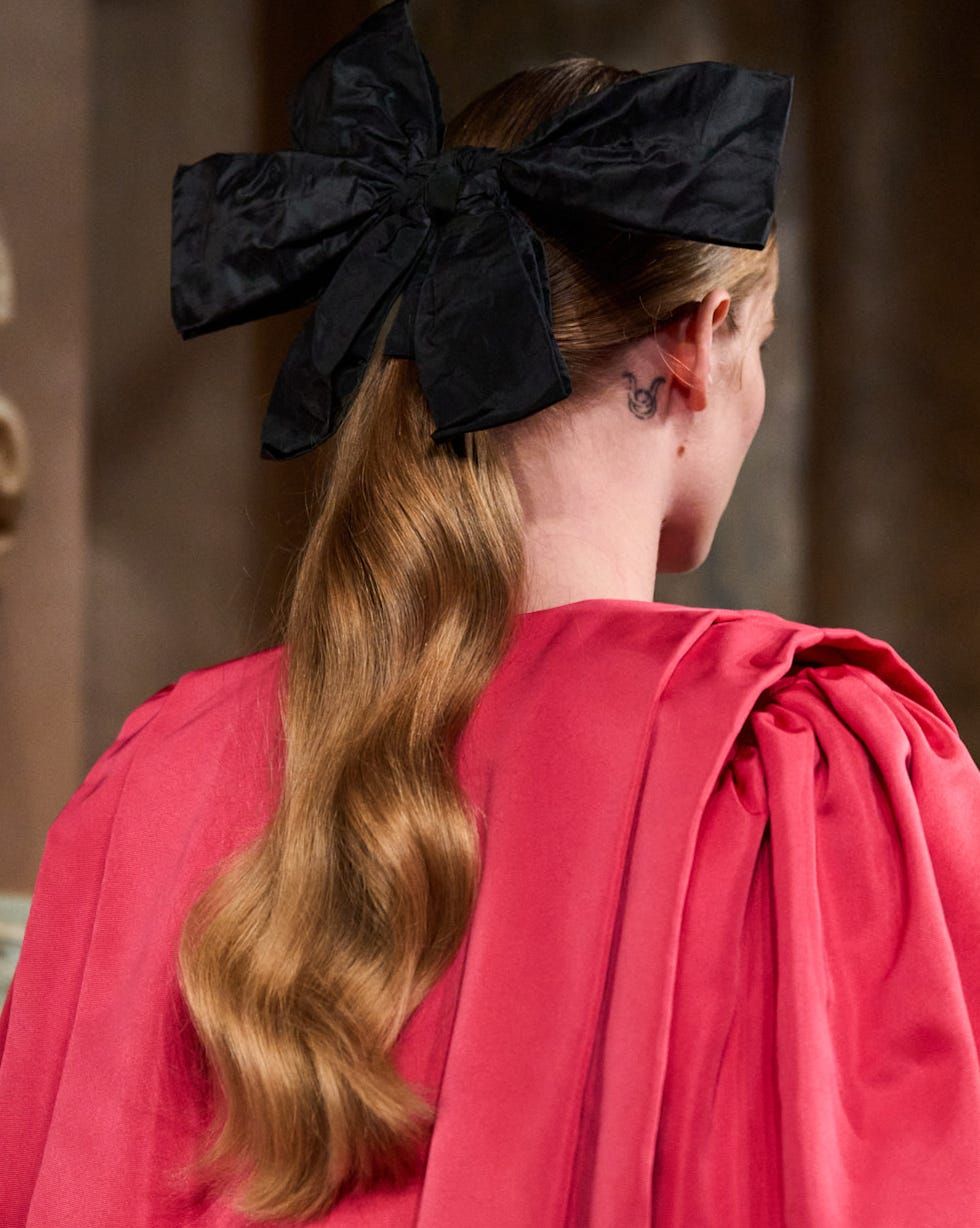 Shoulder-Length Visual Idea — Big Bow Hairstyles 2027