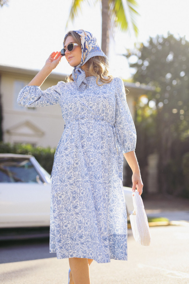 Blue and White Floral Midi Dress with Puff Sleeves for Classic Vacation Style — Vacation Dresses 2027
