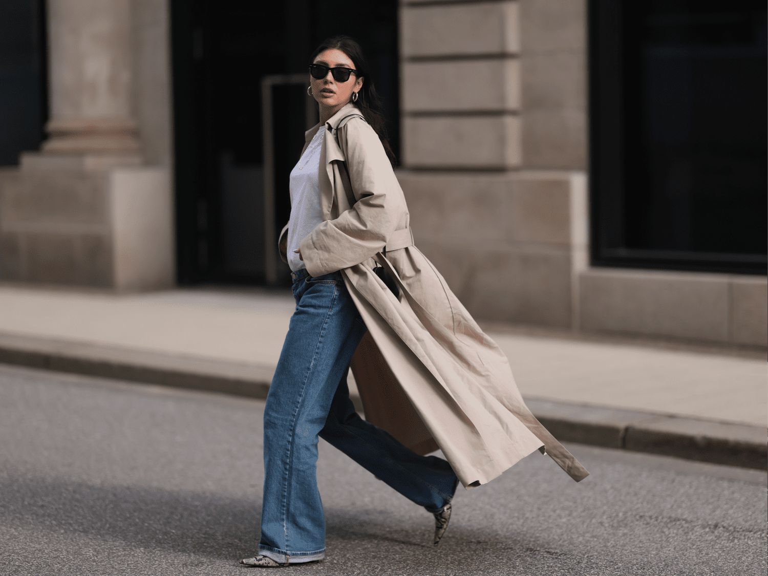 Trench Coat Layering Over Jeans and Tee for Classic Casual — Casual Outfits 2027 for Skinny Girls