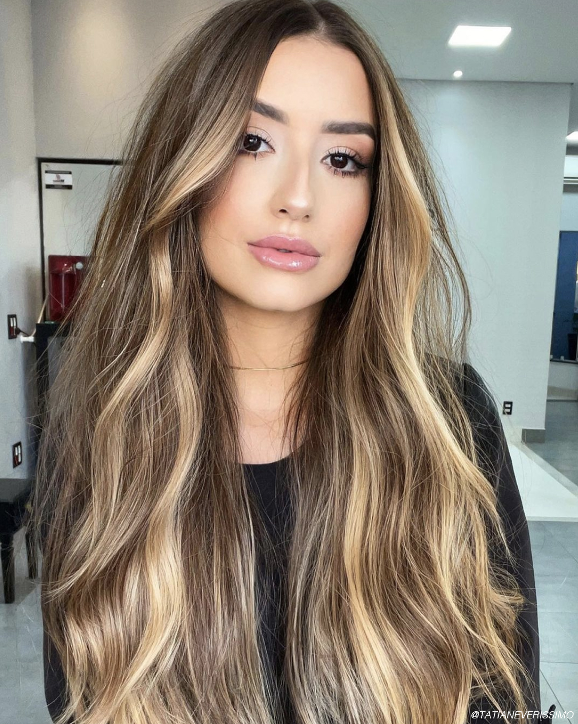 Chunky Blonde Highlights on Dark Blonde Chunky Blonde Highlights on Dark Blonde — Highlights Trends 2027