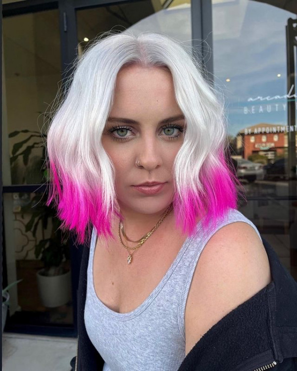 Icy Blonde With Hot Pink Dip-Dyed Tips Visual Idea Icy Blonde With Hot Pink Dip-Dyed Tips Visual Idea — Blonde 2027 with Pink Hair