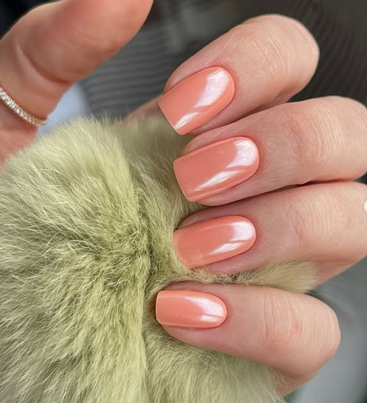 Pearlescent Shimmer Glossy Peach Squares Pearlescent Shimmer Glossy Peach Squares — Peach Square Nails 2027