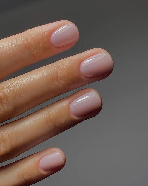 Short Oval Sheer Pale Pink Glossy Short Oval Sheer Pale Pink Glossy — Neutral Nails 2027
