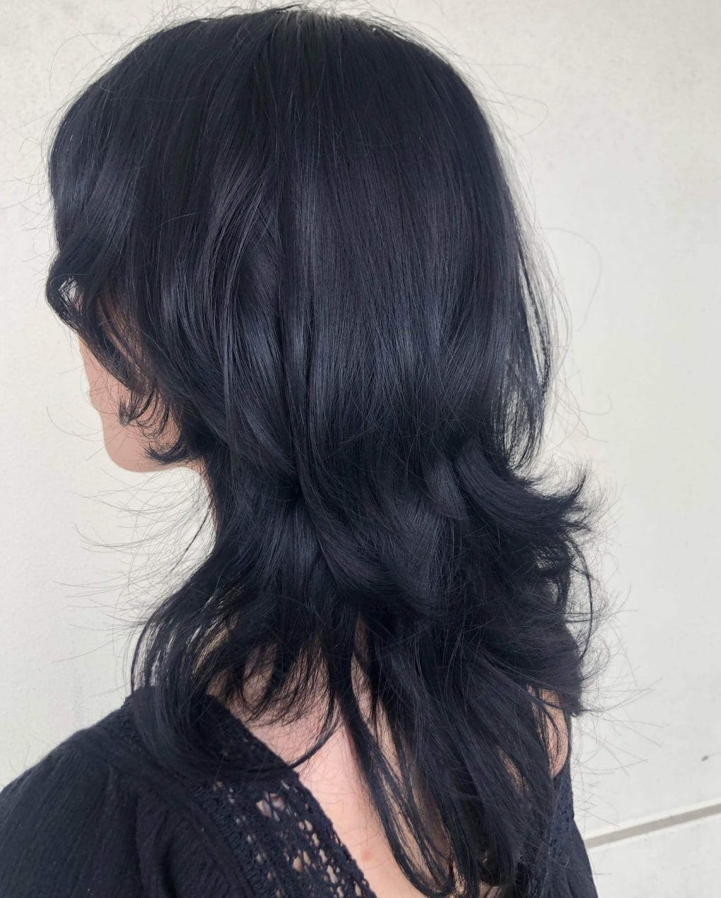 Black Shag With Blunt Choppy Bangs Black Shag With Blunt Choppy Bangs — Octopus Haircut 2027