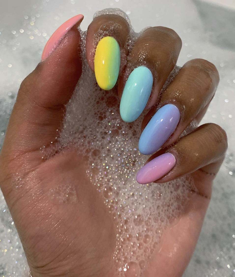 Solid Pastel Rainbow Oval Nails Solid Pastel Rainbow Oval Nails — Rainbow Nails 2027