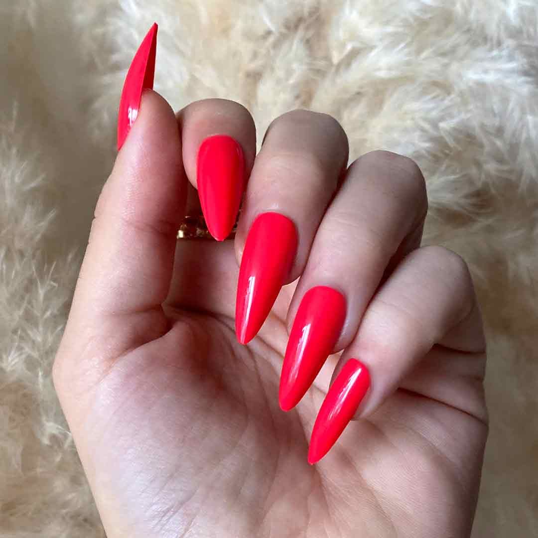 Visual Idea Visual Idea — Neon Stiletto Nails 2027