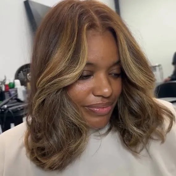Visual Idea — A Lob Haircut Ends At The Collarbone Visual Idea — A Lob Haircut Ends At The Collarbone — Warm Brown Hair 2027