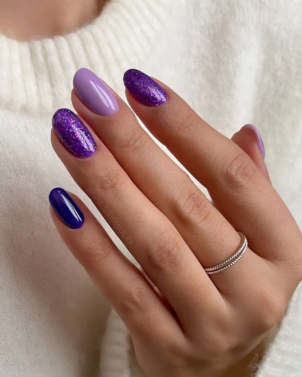 Glitter Accents Visual Idea — Winter Purple Nails 2027
