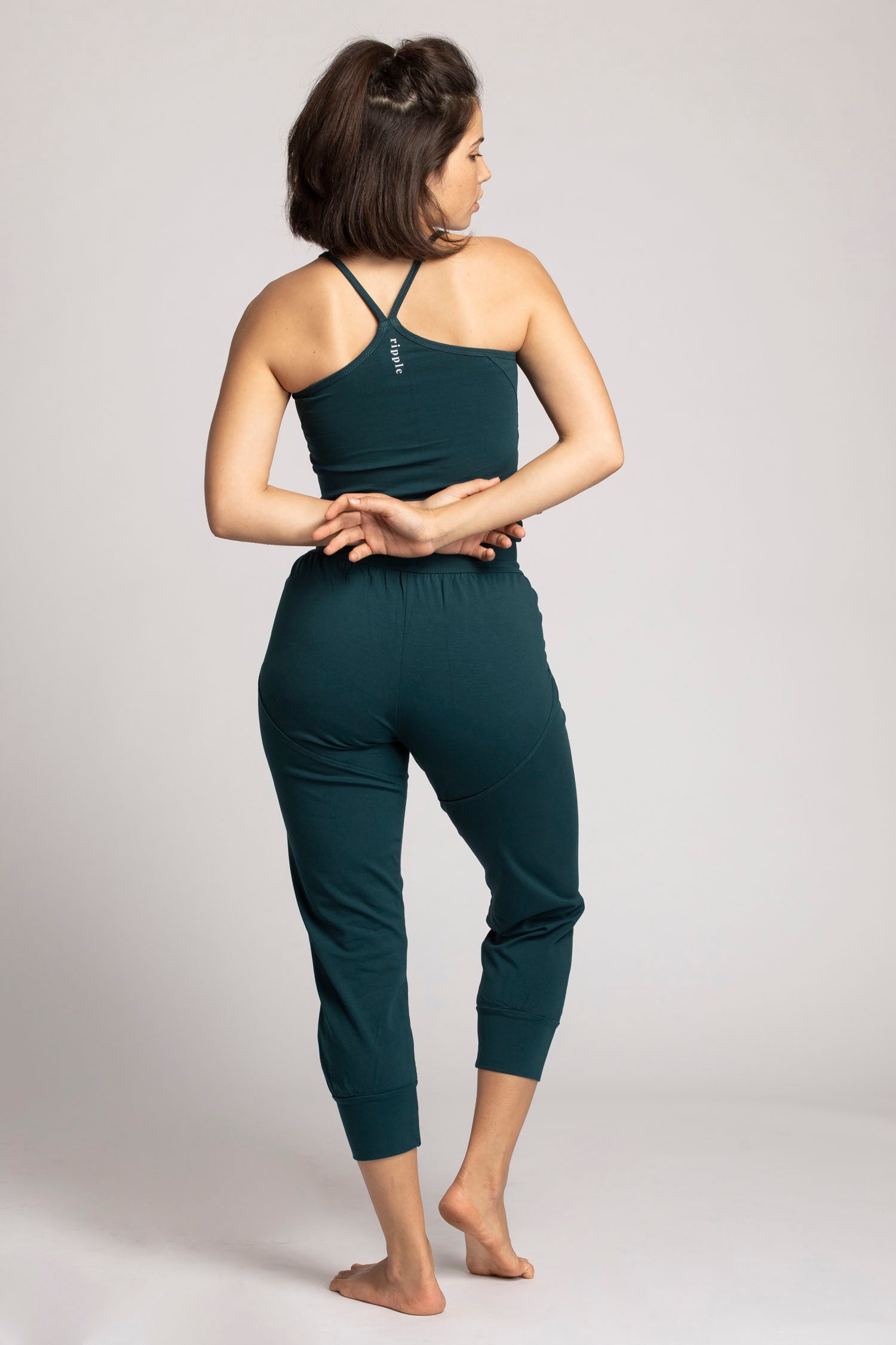 Tank Top Joggers Outfit Idea Tank Top Joggers Outfit Idea — Yoga Outfits 2027