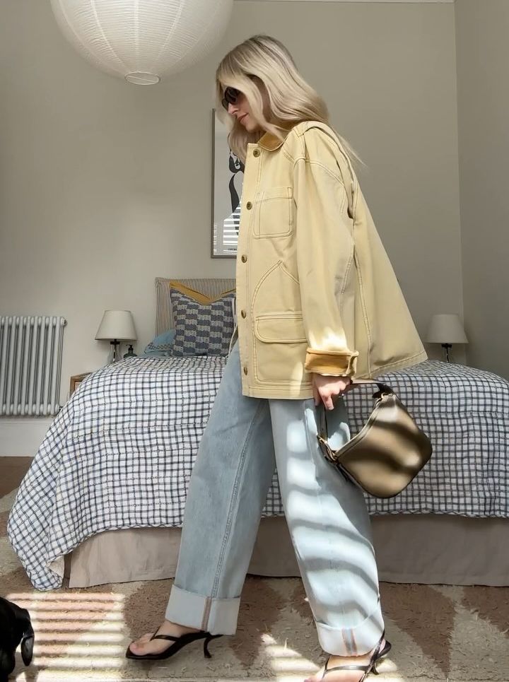 Black Thong Sandals With Heels Outfit Idea Black Thong Sandals With Heels Outfit Idea — Light Jacket Outfits 2027