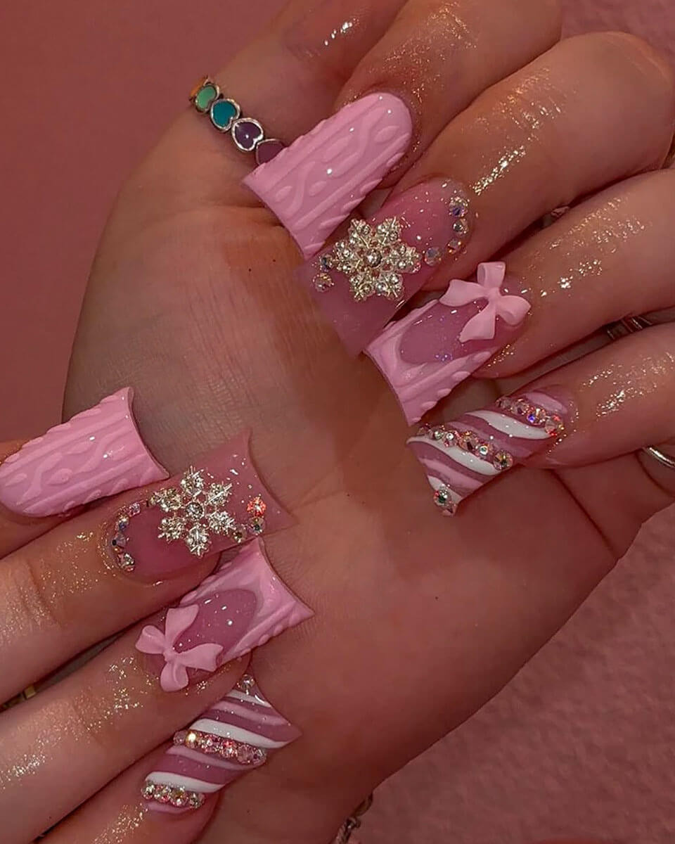Medium Duck Nails with Knit and Sparkle Medium Duck Nails with Knit and Sparkle — Pink Duck Nails 2027