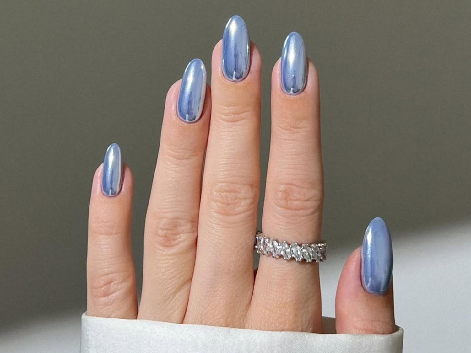 Metallic Light Blue Chrome Almond Nails Metallic Light Blue Chrome Almond Nails — Light Blue Quinceanera Nails 2027