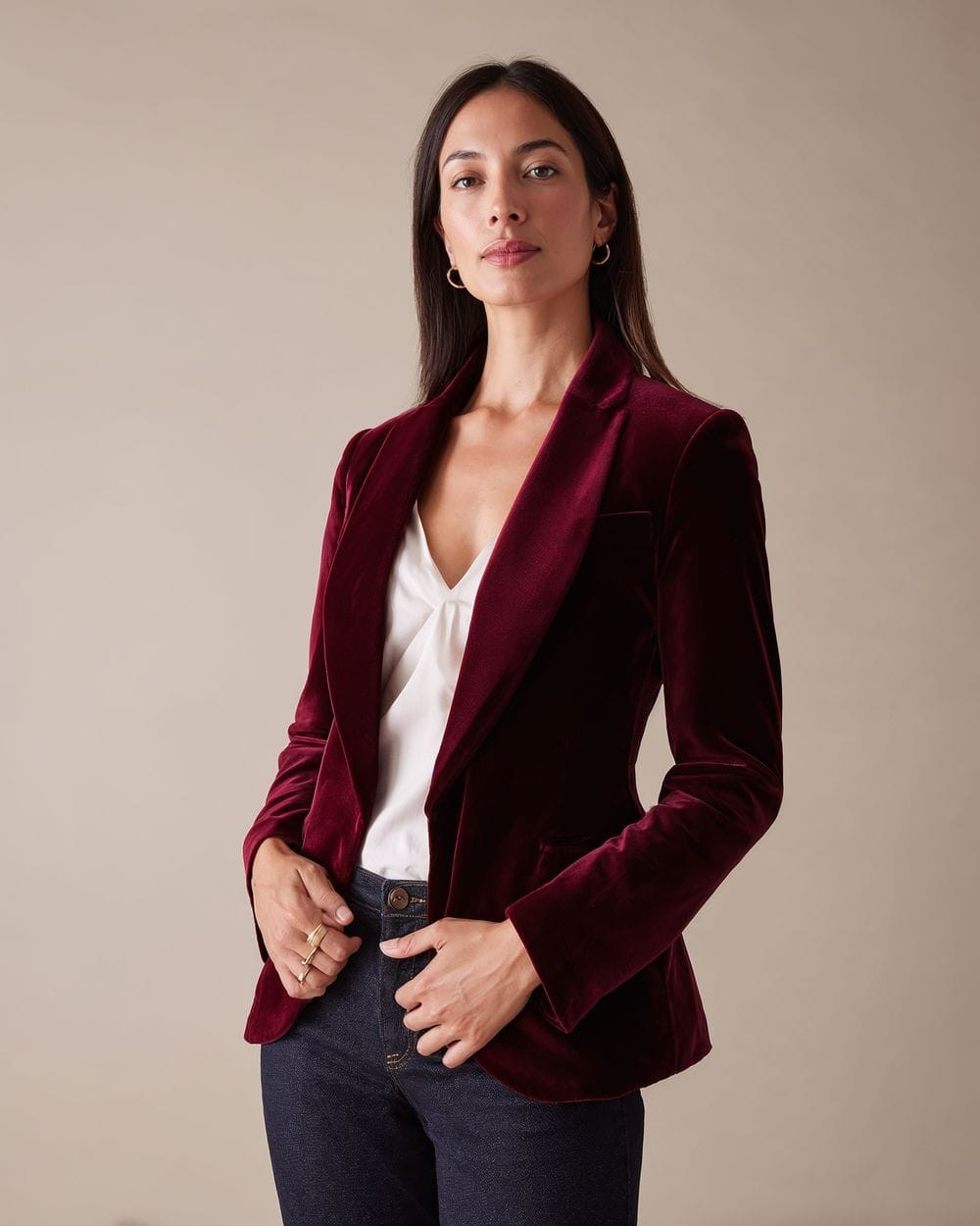 Burgundy Velvet Blazer with White V-Neck Blouse and Dark Jeans Burgundy Velvet Blazer with White V-Neck Blouse and Dark Jeans — Blouse Outfits 2027 with Blazer