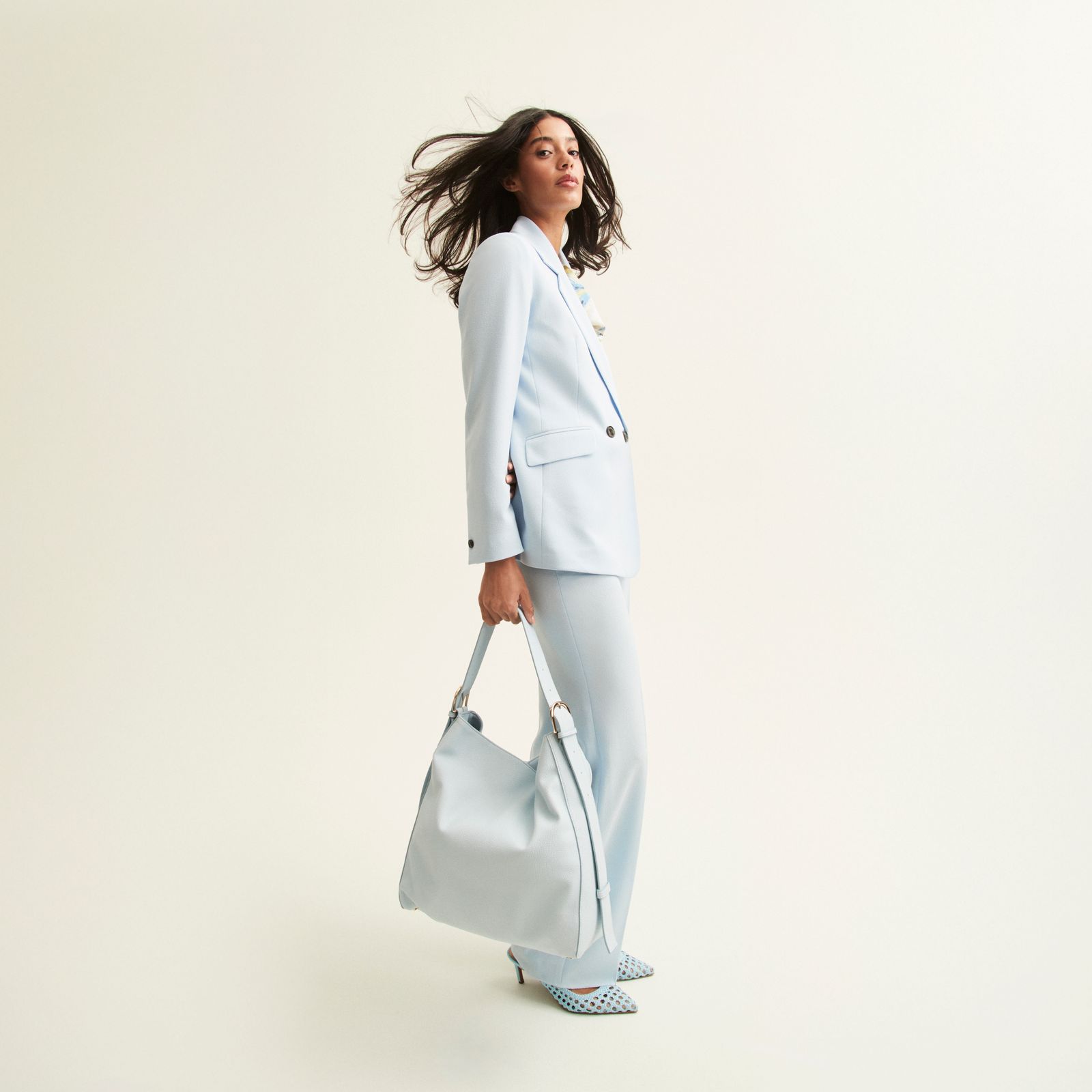 Relaxed Fit Light Blue Suit for a Modern Office Aesthetic Relaxed Fit Light Blue Suit for a Modern Office Aesthetic — Tech Office Outfits 2027