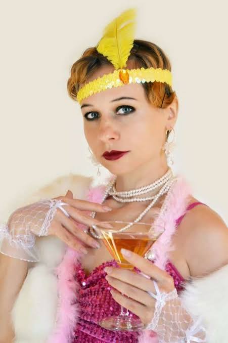Pink Sequined Flapper Dress with Feather Boa Pink Sequined Flapper Dress with Feather Boa — Charleston Outfits 2027