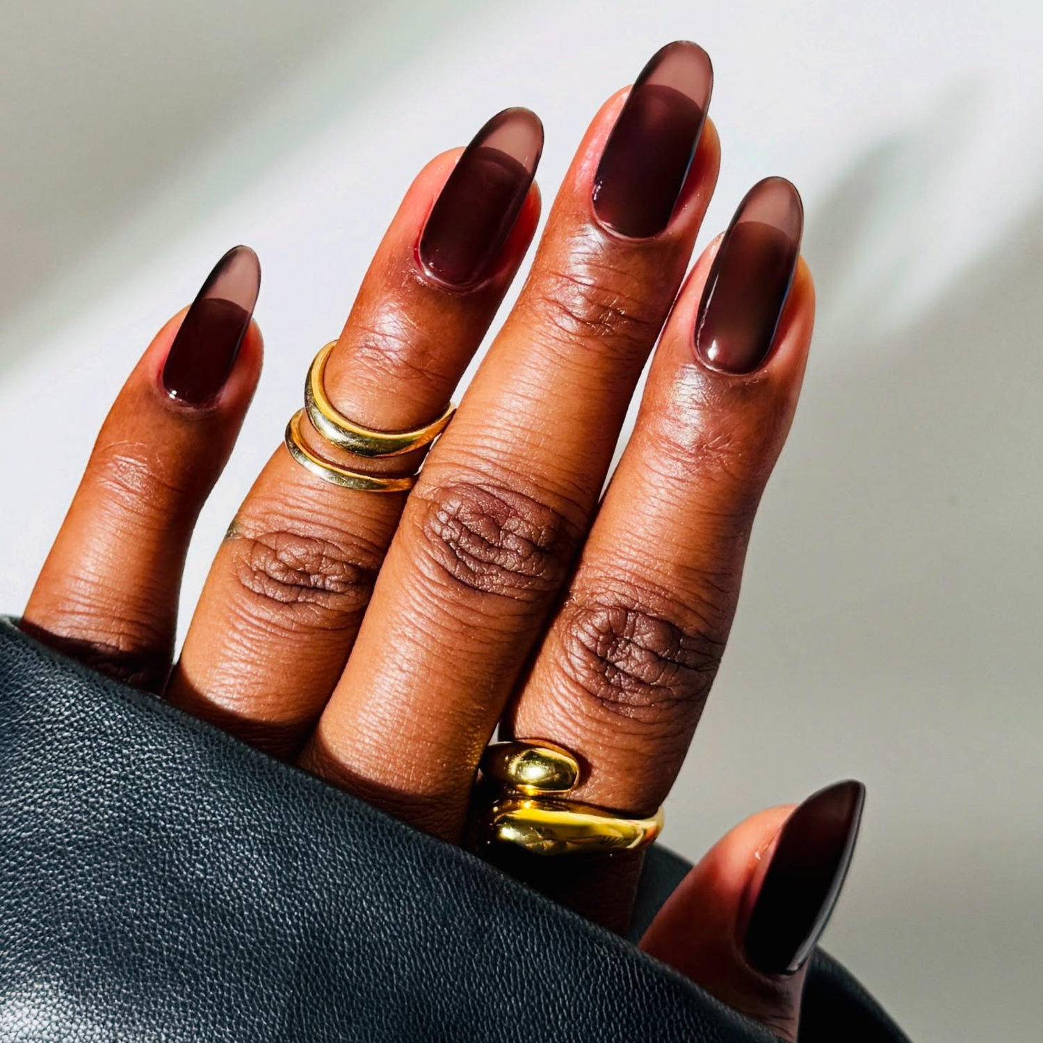 Deep Brown Jelly Gradient Almond Nails Deep Brown Jelly Gradient Almond Nails — Brown Nails 2027