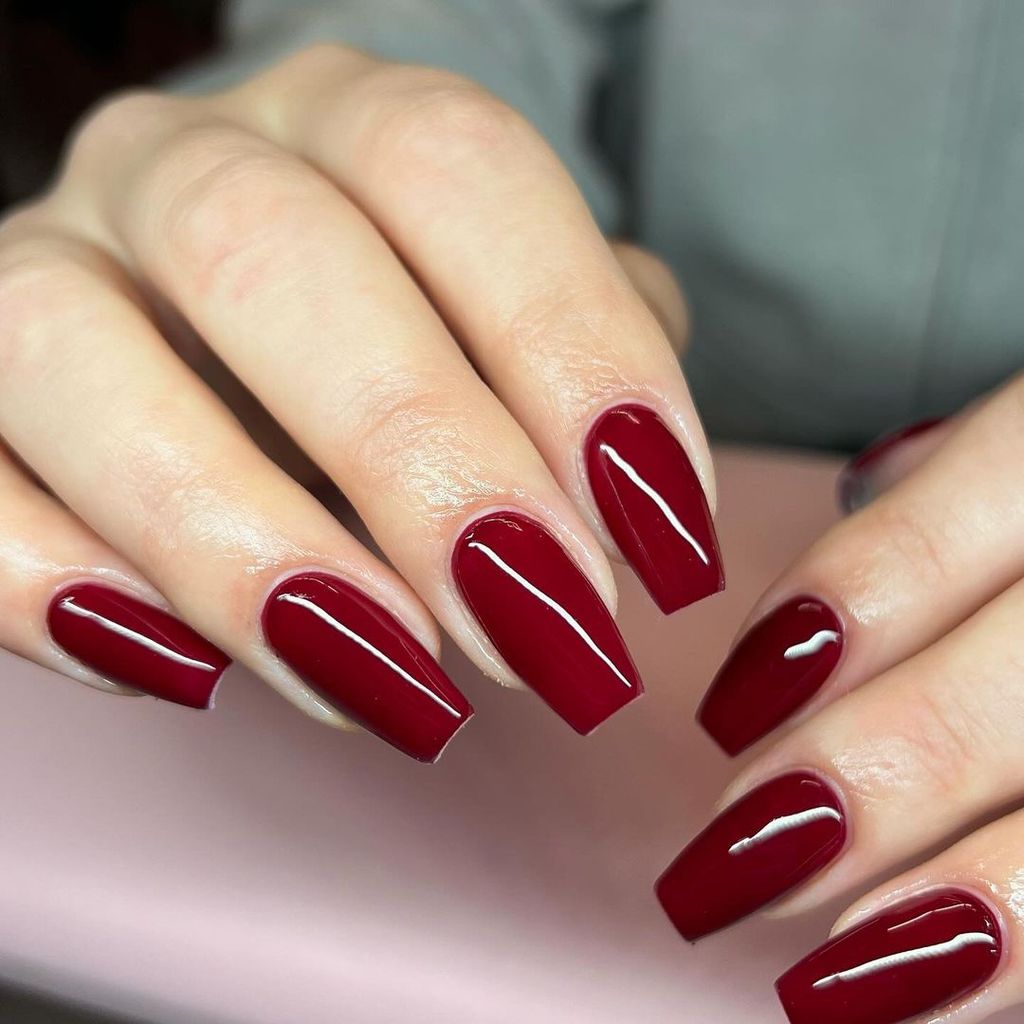Deep Red Glossy Coffin Nails Deep Red Glossy Coffin Nails — Medium Length Winter Nails 2027