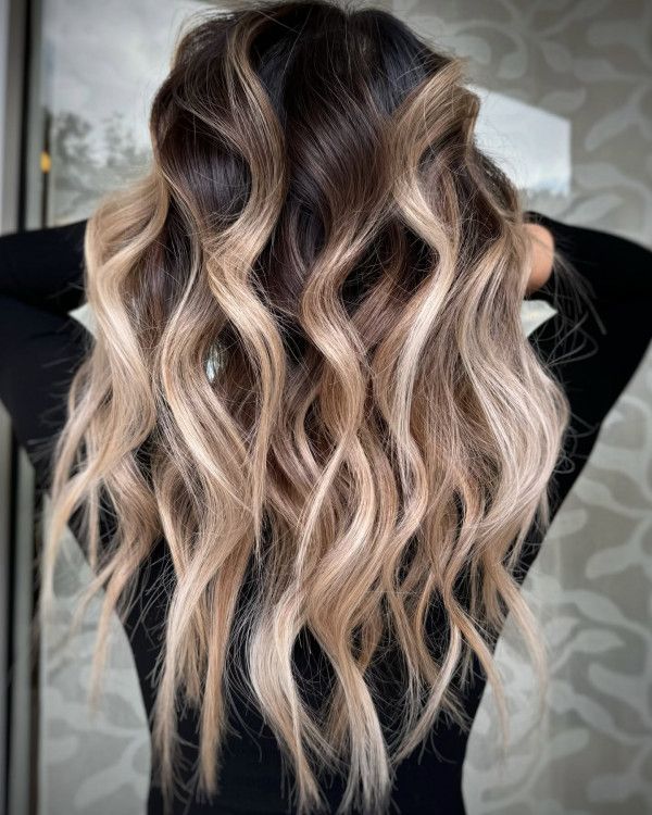 High Contrast Ash Blonde Streaks High Contrast Ash Blonde Streaks — Blonde Hair 2027 with Dark Roots