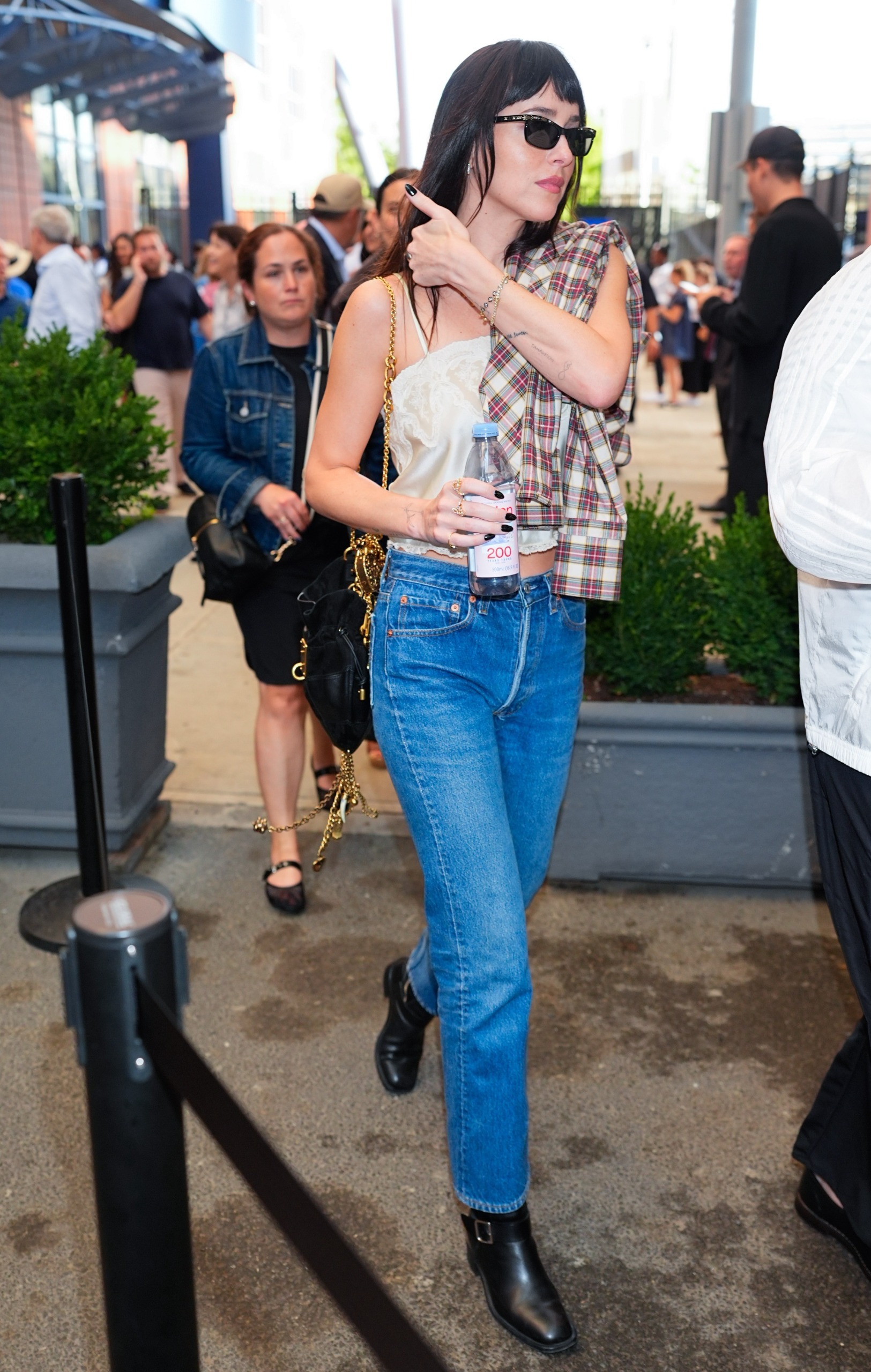 Casual Cool: Red Plaid Flannel with Camisole and Jeans Casual Cool: Red Plaid Flannel with Camisole and Jeans — Flannel Outfits 2027