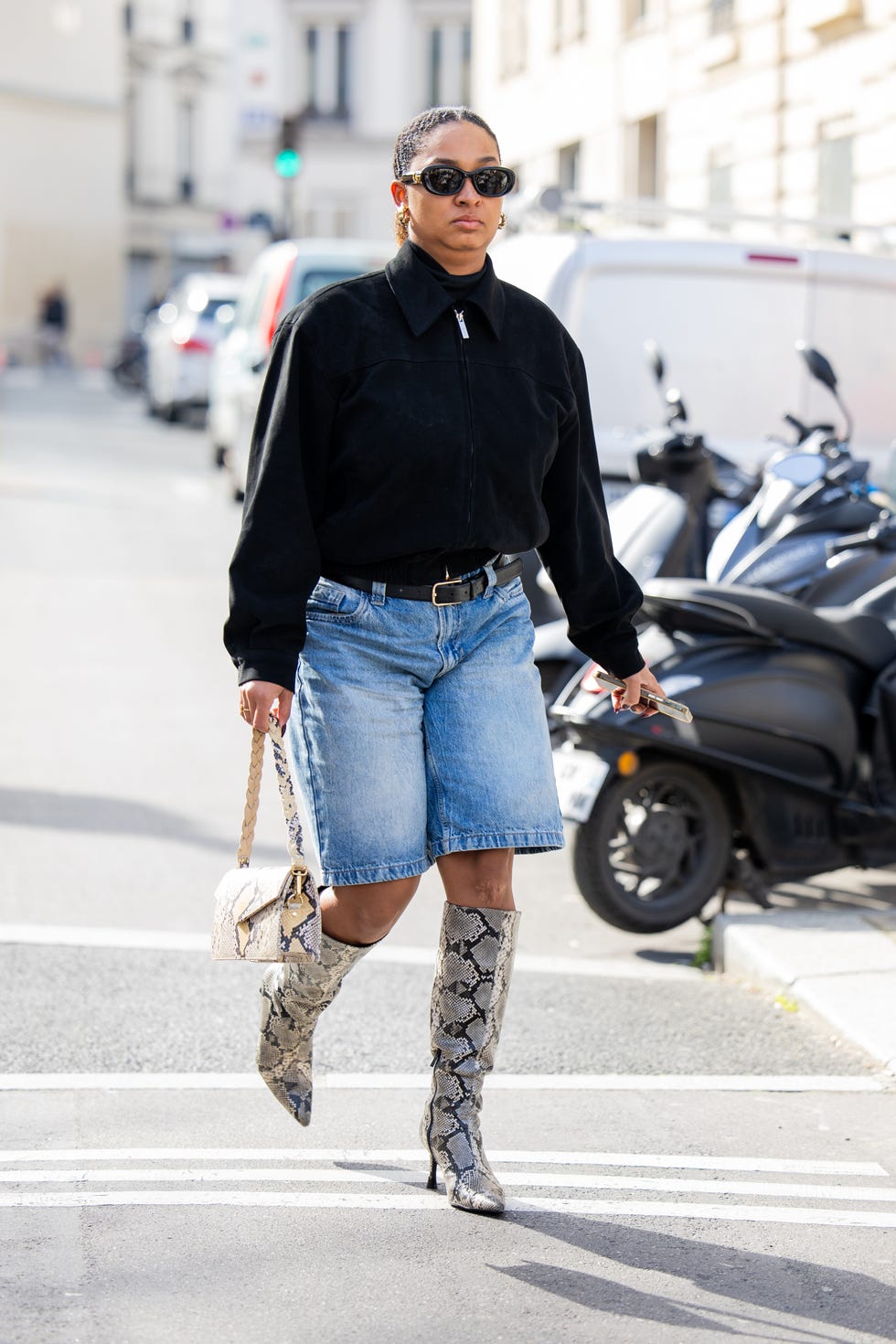 Bold Snakeskin Boots with Baggy Denim and Turtleneck Bold Snakeskin Boots with Baggy Denim and Turtleneck — Cowboy Boots Outfits 2027