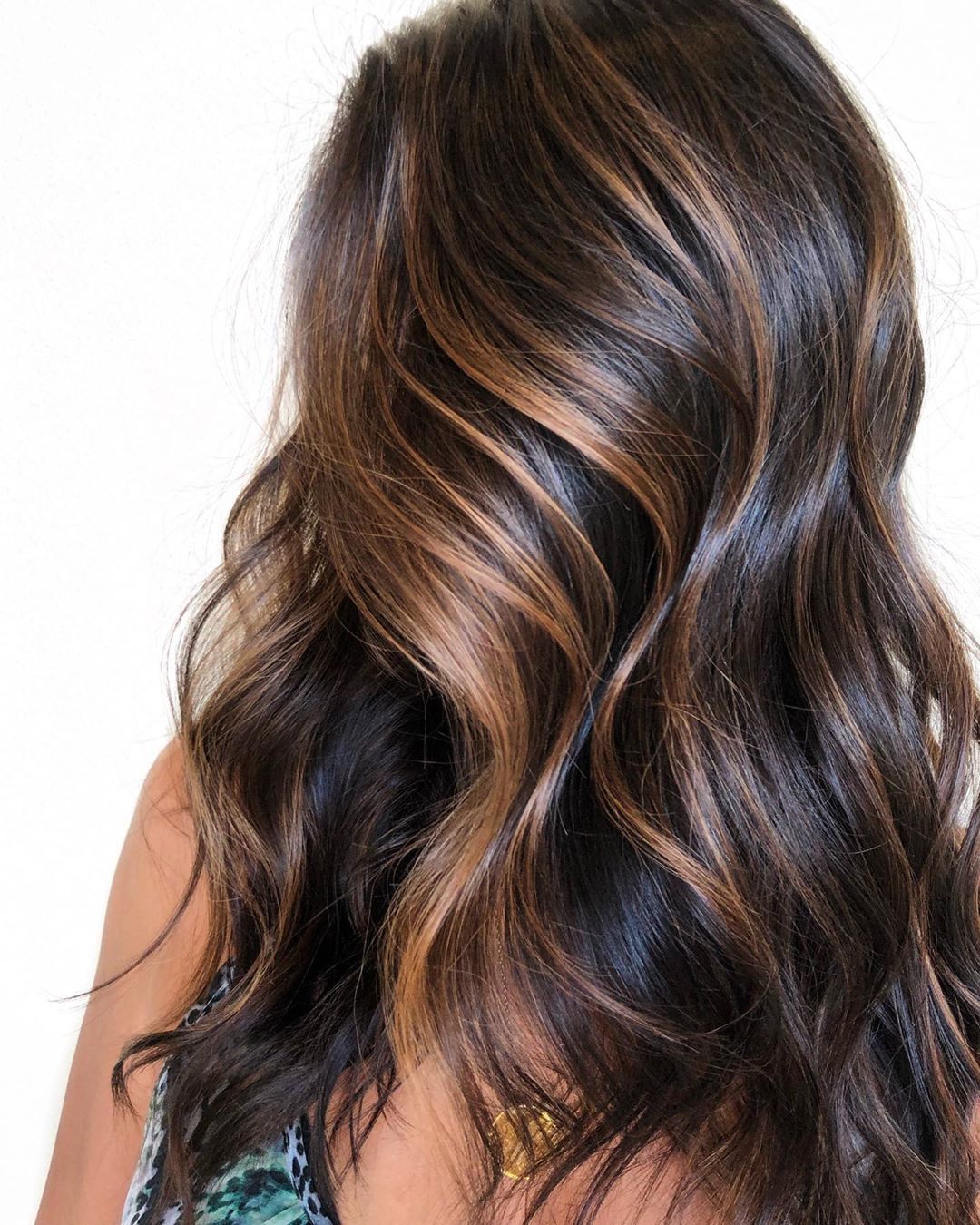 Middle Visual Idea Middle Visual Idea — Caramel Brown Hair 2027