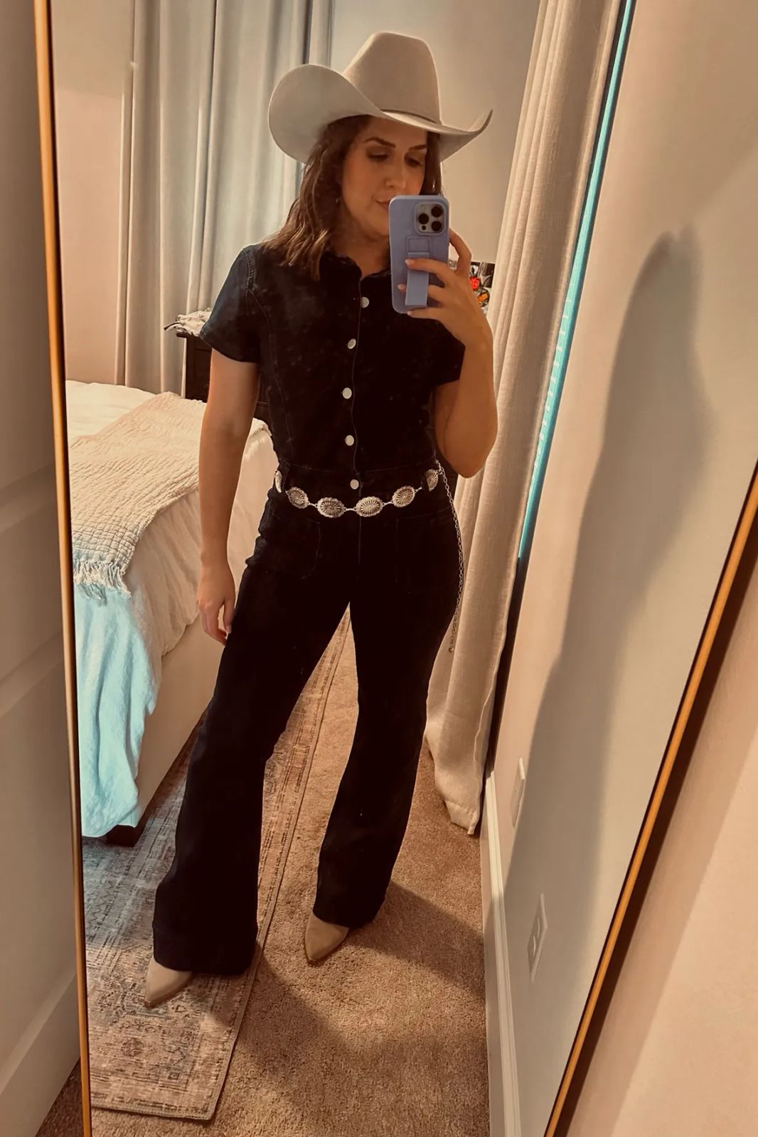 Denim Jumpsuit with Silver Chain Belt and Cowboy Hat Denim Jumpsuit with Silver Chain Belt and Cowboy Hat — Western Belt Outfits 2027