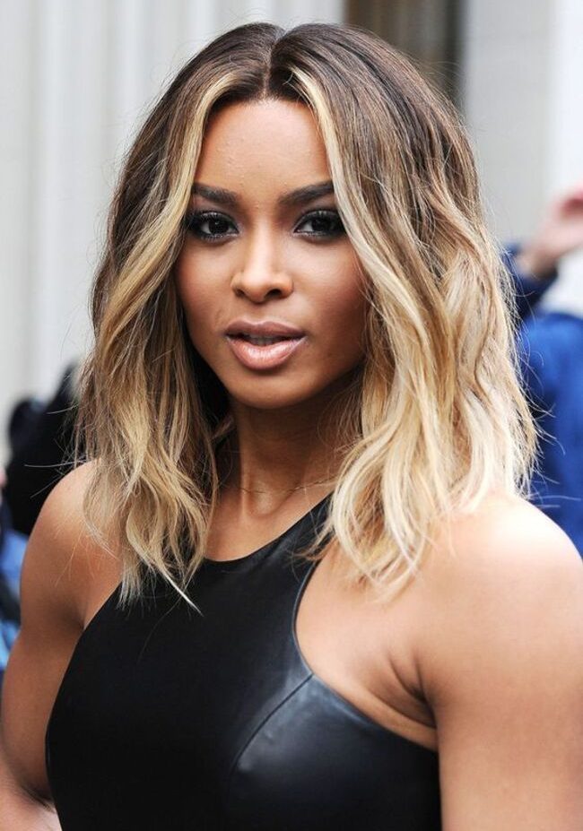Chin-Length Wavy Dark Blonde Balayage Chin-Length Wavy Dark Blonde Balayage — Blonde Balayage 2027