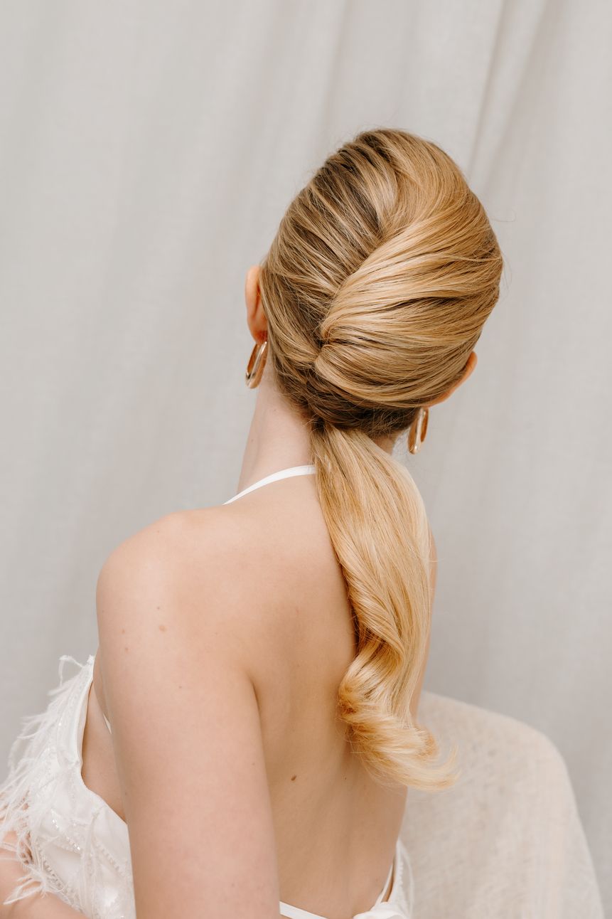 Ash Blonde Twisted Ponytail With Curls — Bridesmaid Ponytail Hairstyles 2027