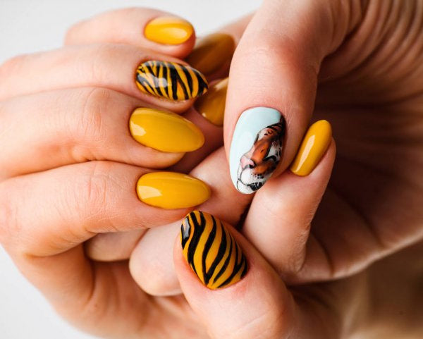 Animal Print Theme Visual Idea — Yellow Nails 2027