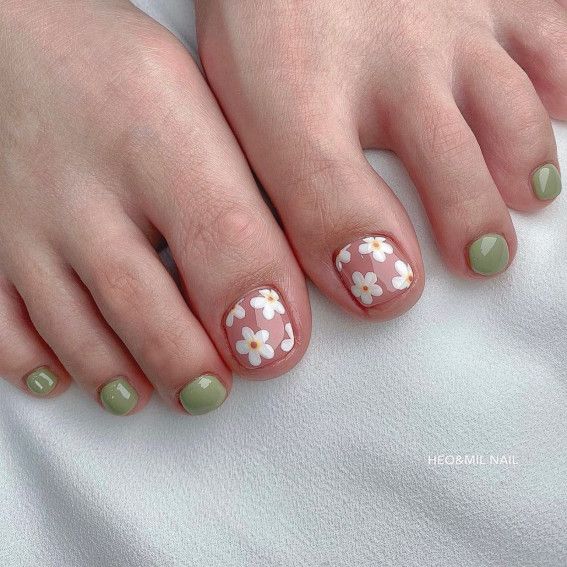 Visual Idea Visual Idea — Simple Toe Nails 2027