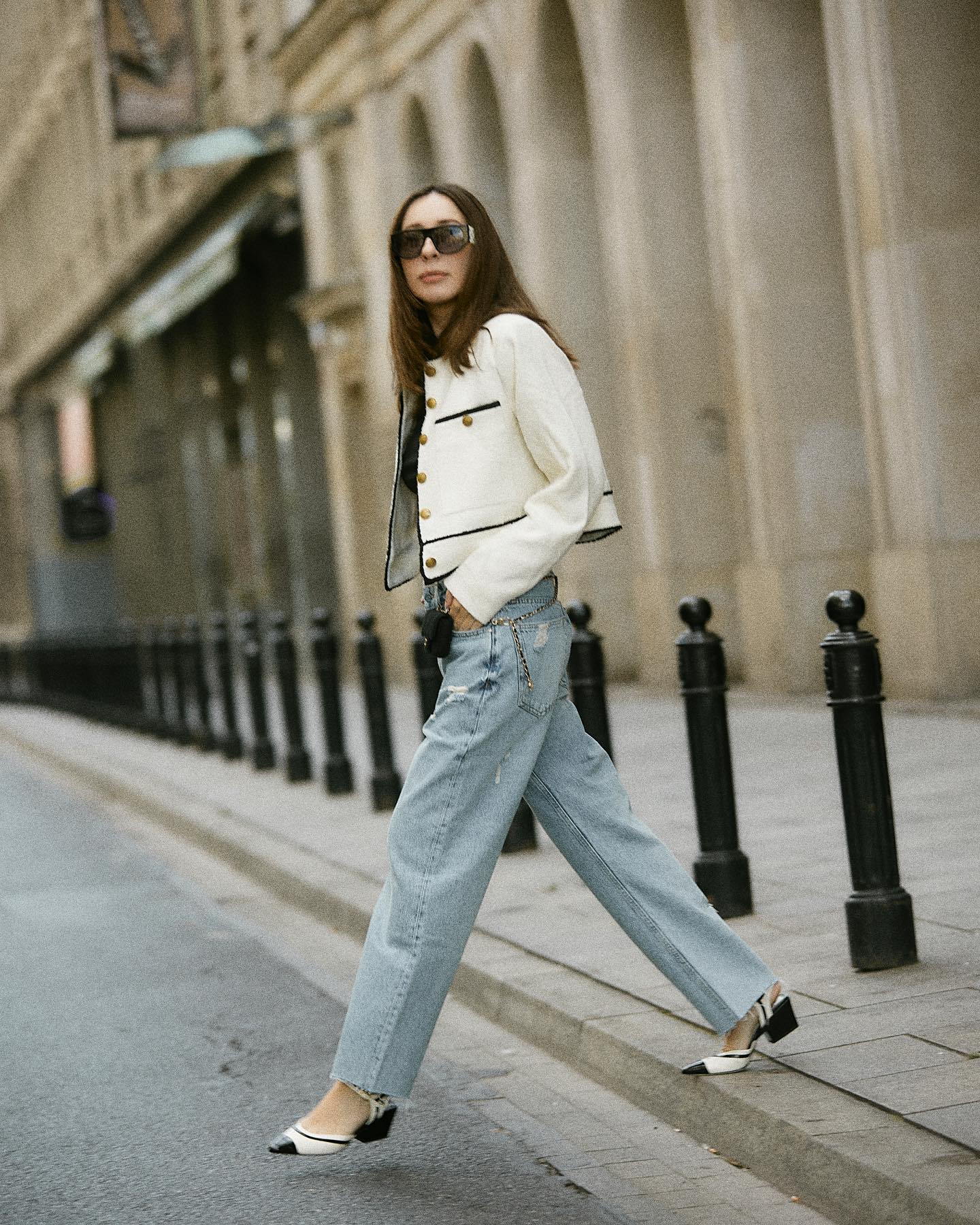 Tan Blazer and Dark Blue Wide-Leg Jeans Tan Blazer and Dark Blue Wide-Leg Jeans — Casual Work Outfits 2027