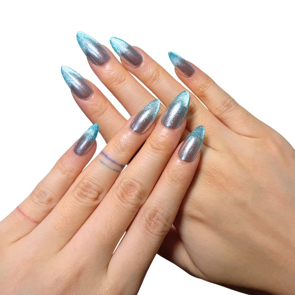 Cat-Eye Metallic Visual Idea — Icy Nails 2027