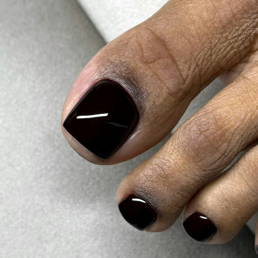 Visible Visual Idea — Winter Pedicure Colors 2027