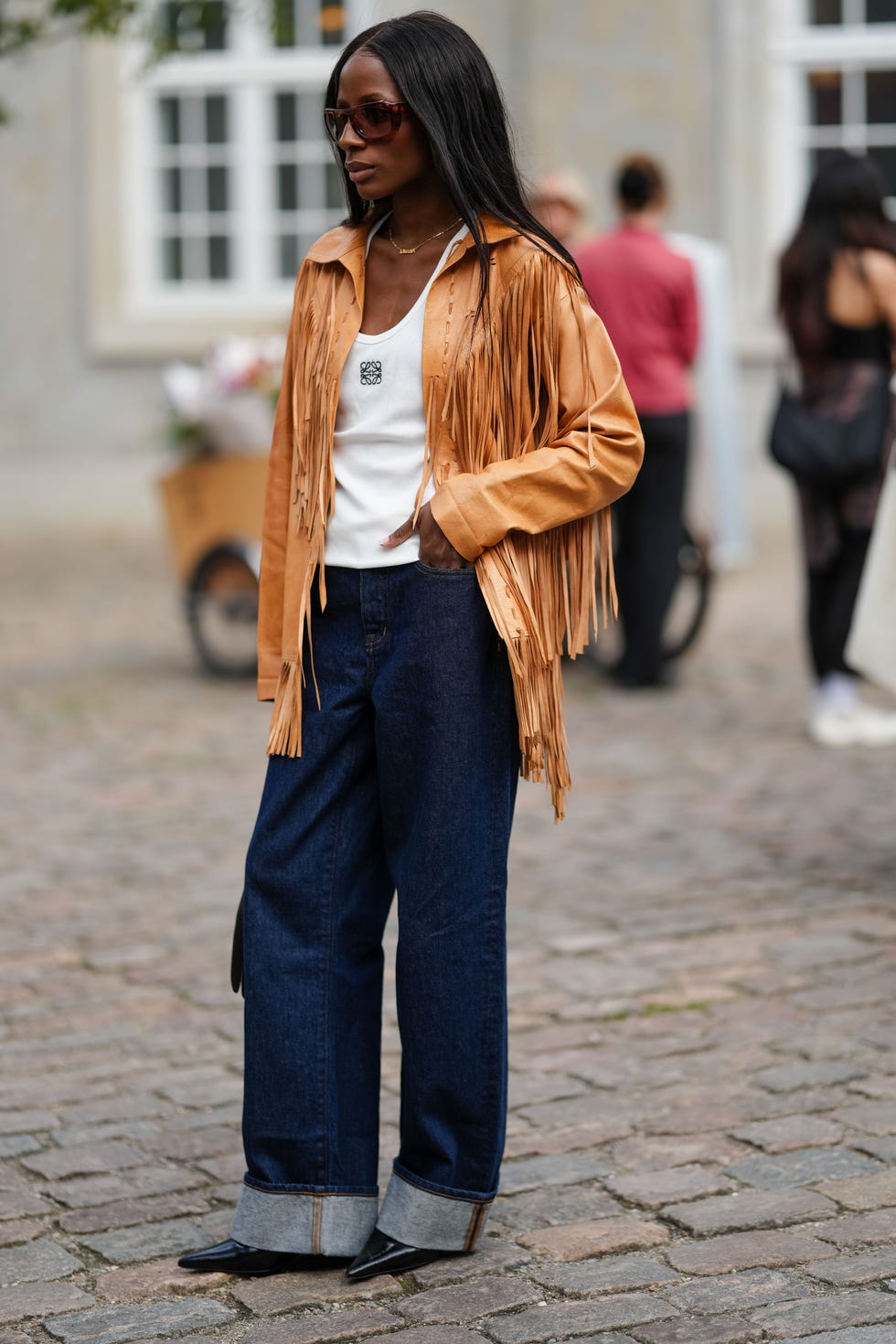 Casual Street Style Outfit Idea Casual Street Style Outfit Idea — Fall Outfit Trends 2026