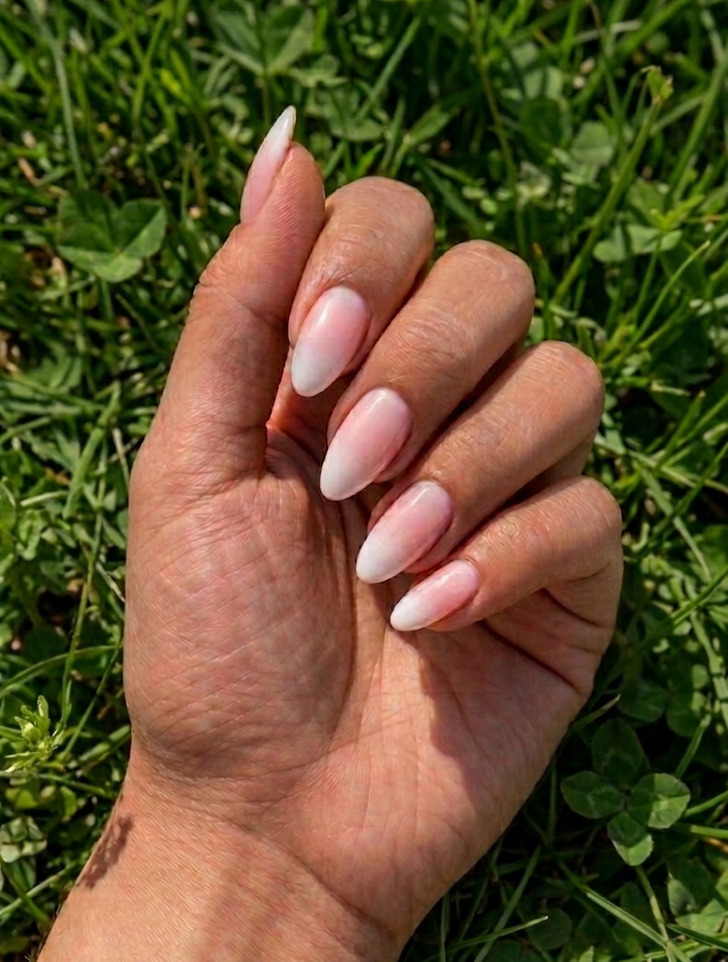 Milky White to Pink Ombre Almond Nails Milky White to Pink Ombre Almond Nails — Summer Almond Nails 2027