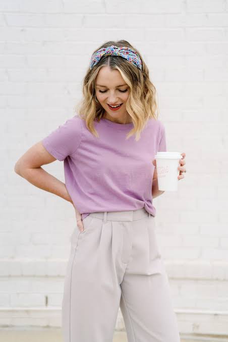 Relaxed Everyday: Lavender Top and Wide-Leg Pants with a Floral Headband — Headband Outfits 2027