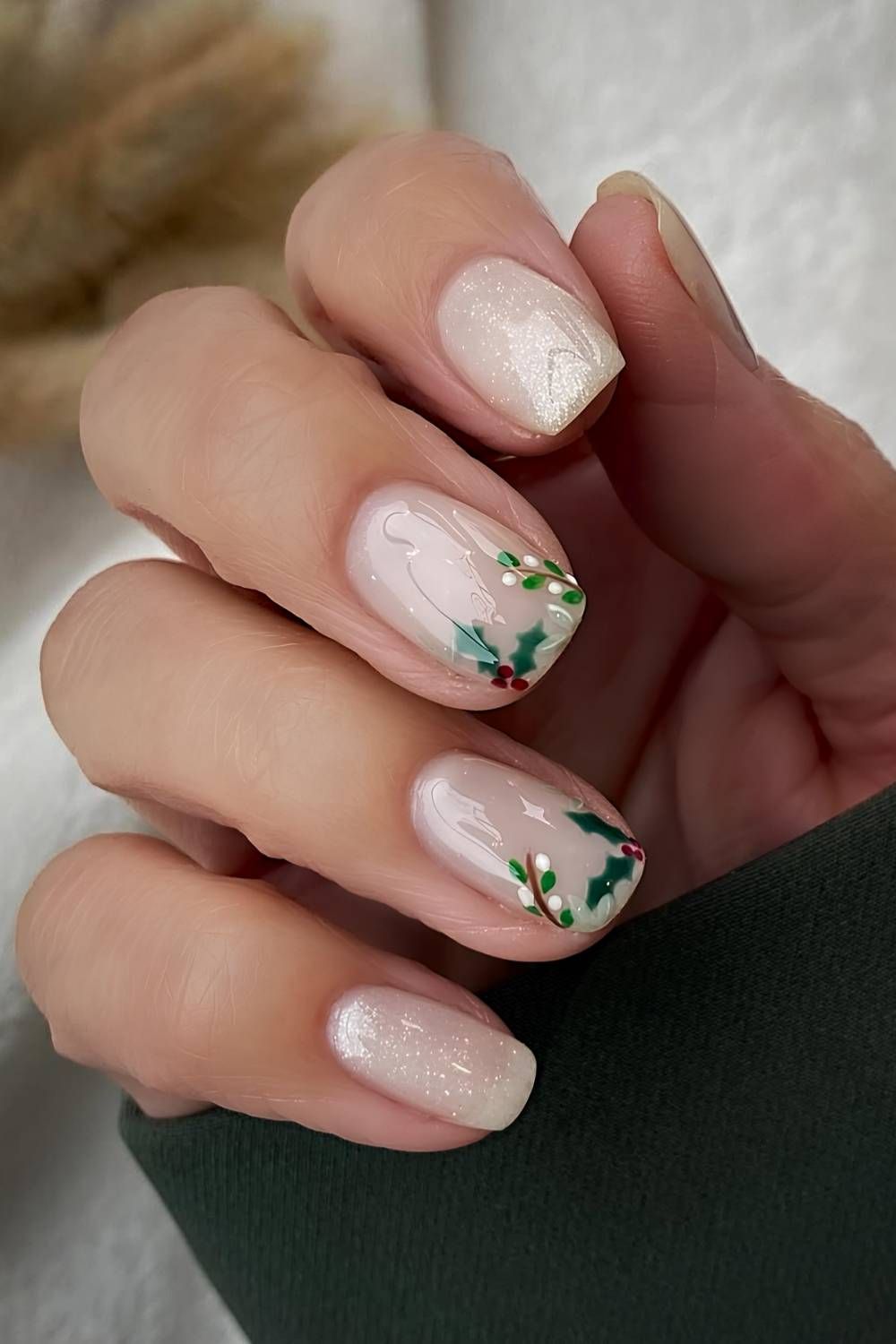 Glossy Short Almond Delicate Holly Sprigs Glossy Short Almond Delicate Holly Sprigs — Holly Nails 2027