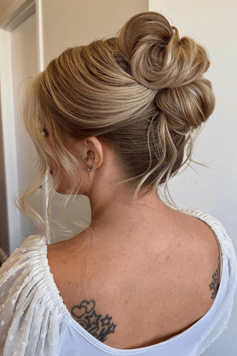 Voluminous Loose Updo With Tendrils Voluminous Loose Updo With Tendrils — Summer Updos 2027