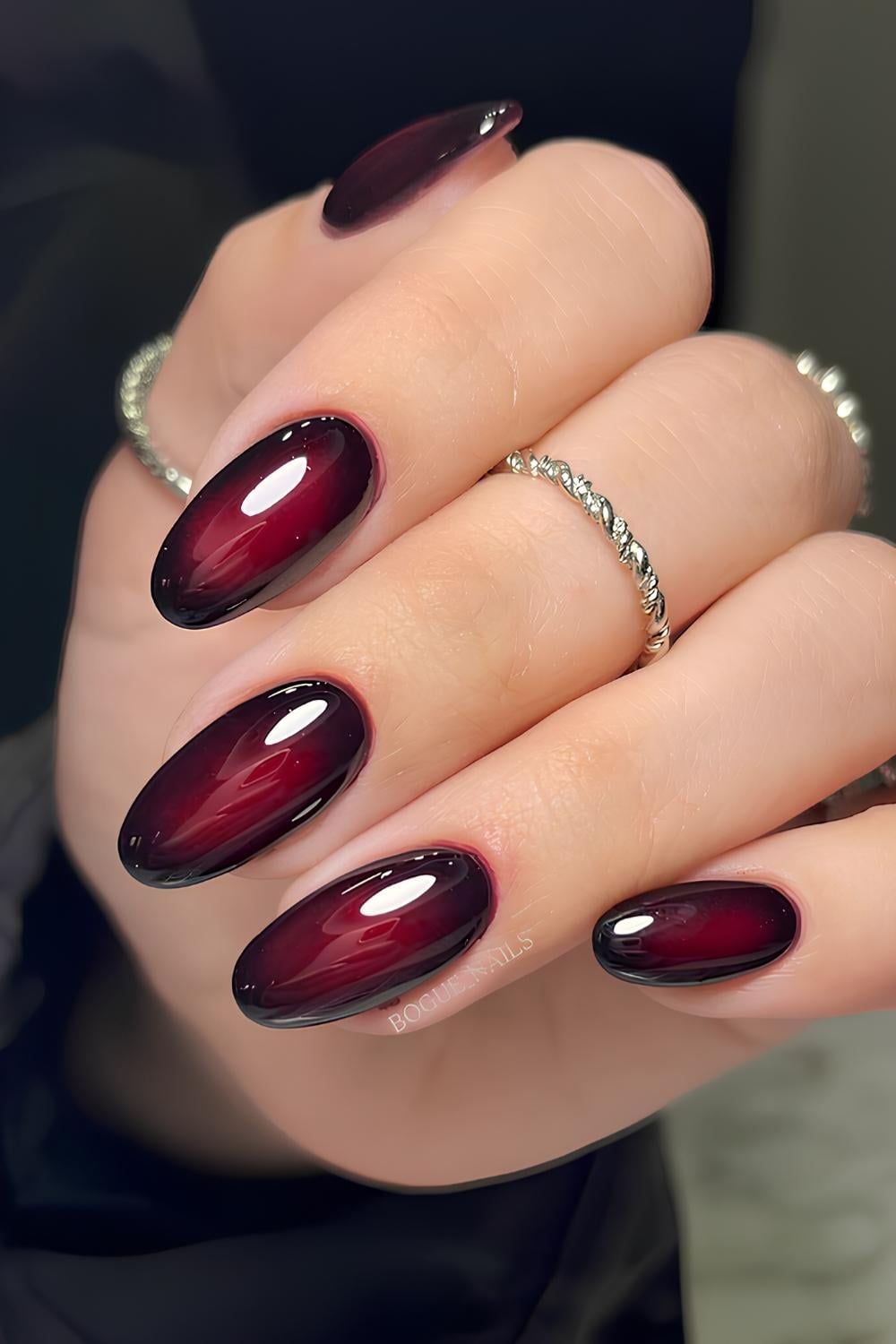 Dramatic Deep Red to Black Ombre Oval Nails Dramatic Deep Red to Black Ombre Oval Nails — Red and Black Nails 2027