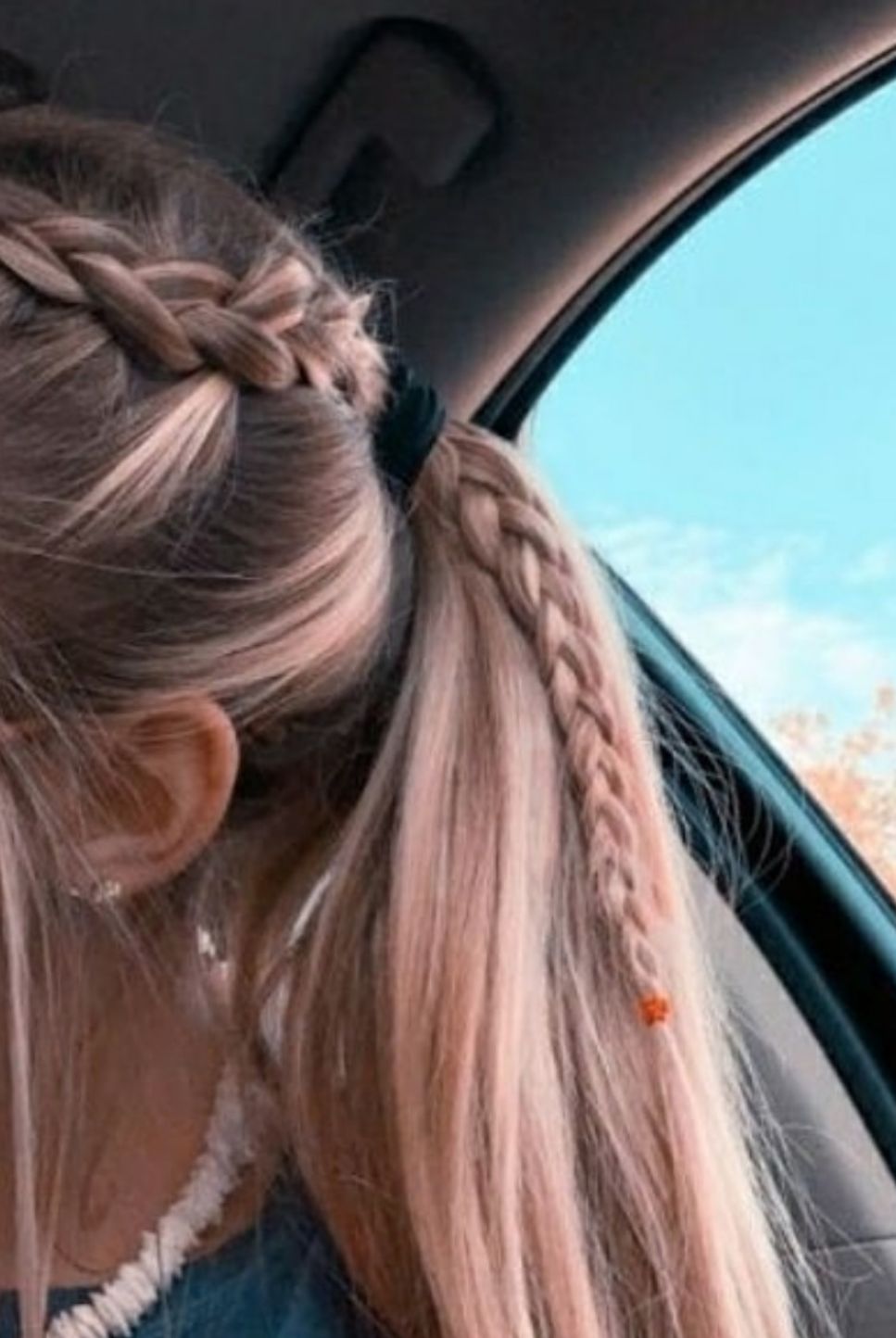 Mid-Back Visual Idea — Haircuts 2027 for Teenage Girls