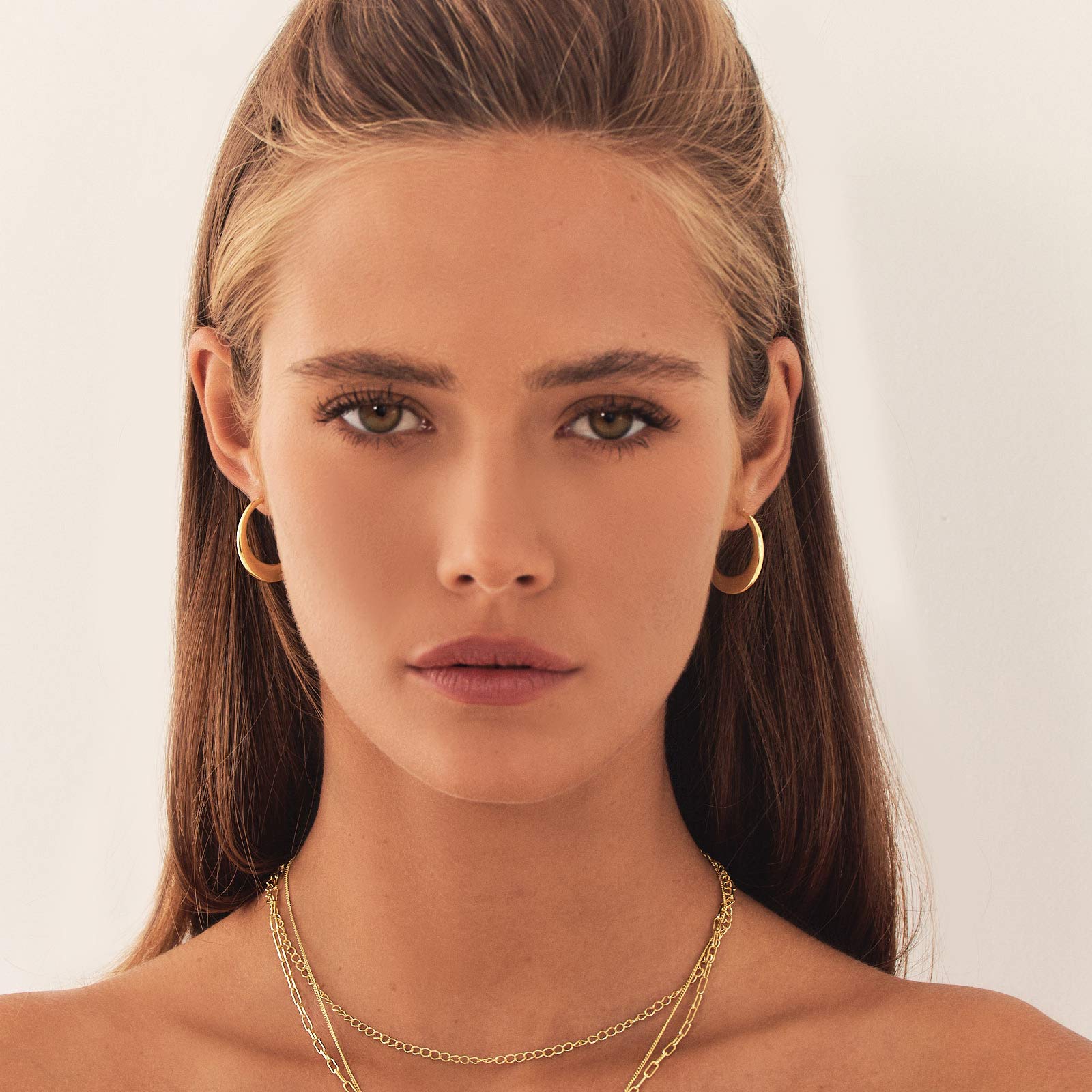 Chunky Gold Hoops with Delicate Necklace for a Balanced Look Chunky Gold Hoops with Delicate Necklace for a Balanced Look — Gold Hoops Outfits 2027