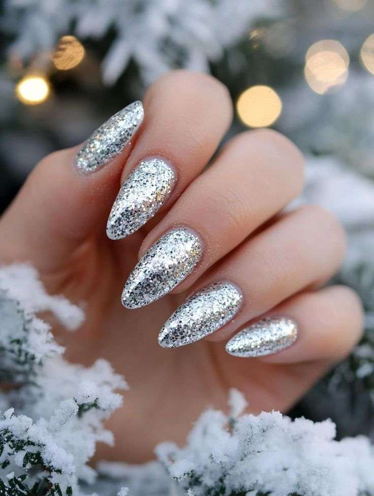Chunky Silver Glitter Medium Almond Nails Chunky Silver Glitter Medium Almond Nails — Silver New Years Nails 2027