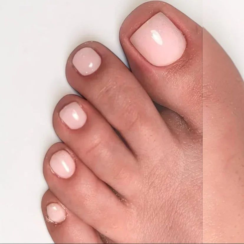 Light Pink Glossy Toes Light Pink Glossy Toes — Simple Toe Nails 2027