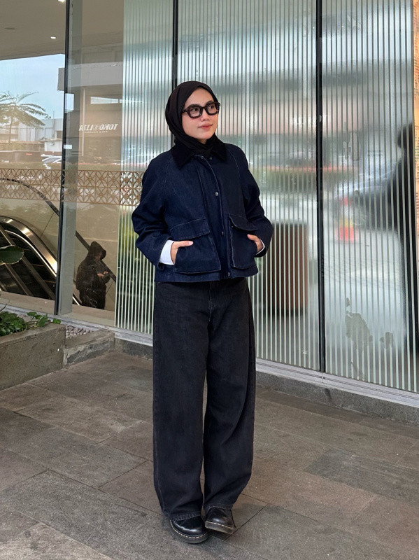 Modest Casual: Dark Denim Utility Jacket with Wide-Leg Jeans Modest Casual: Dark Denim Utility Jacket with Wide-Leg Jeans — Bootcut Jeans Outfits 2027 with Denim Jacket